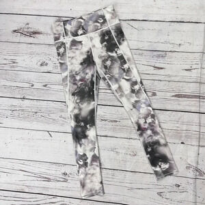 Athleta Run Free Winter Garden 7/8 tight